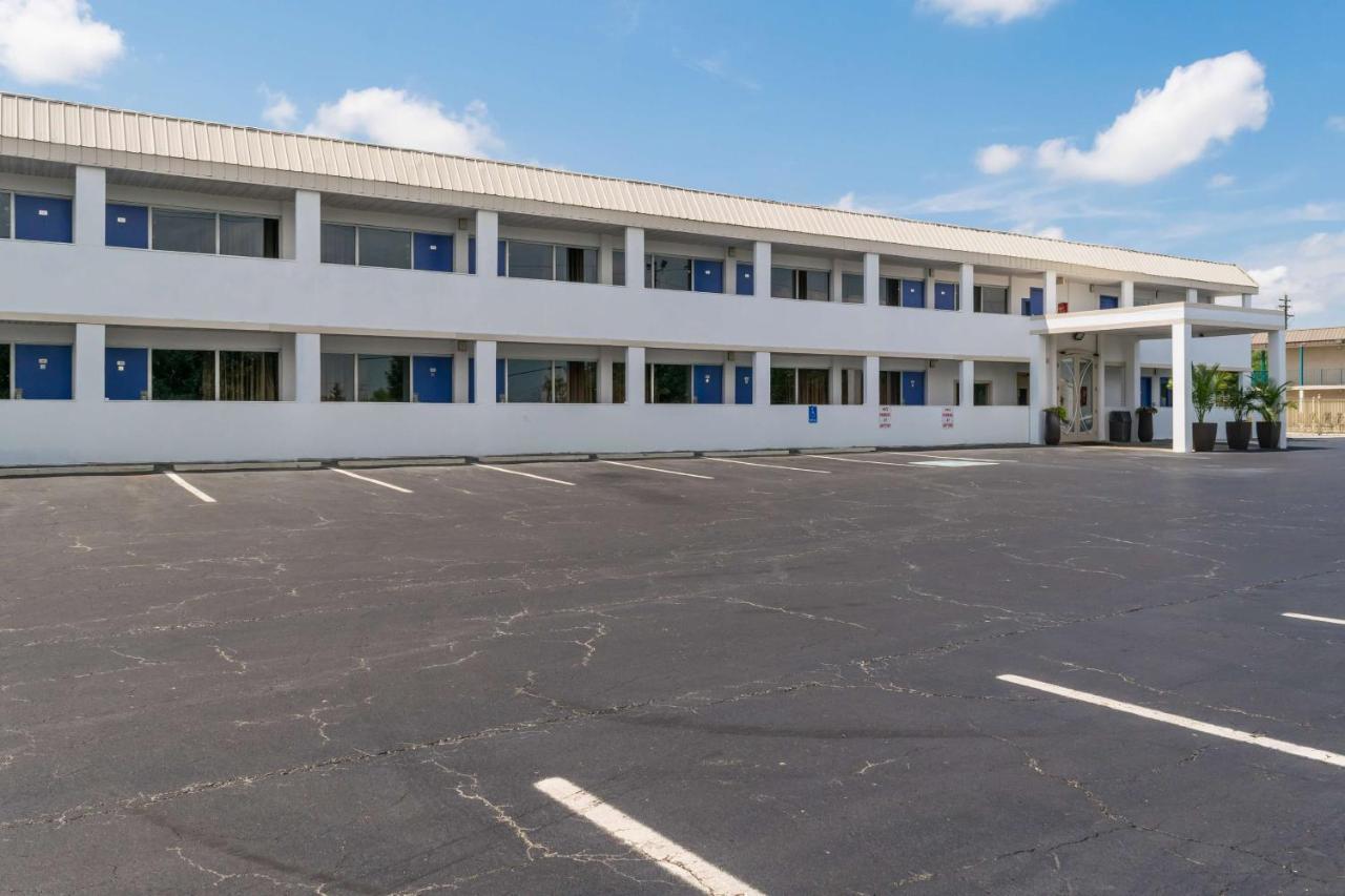 Motel 75 Monroe 外观 照片